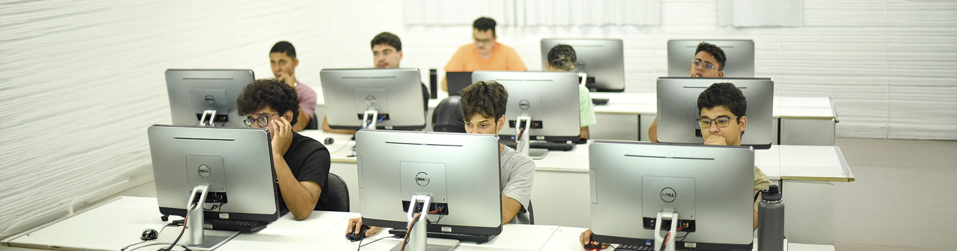 npec-formaliza-novo-projeto-desenvolvido-por-estudantes-de-engenharia-da-computacao