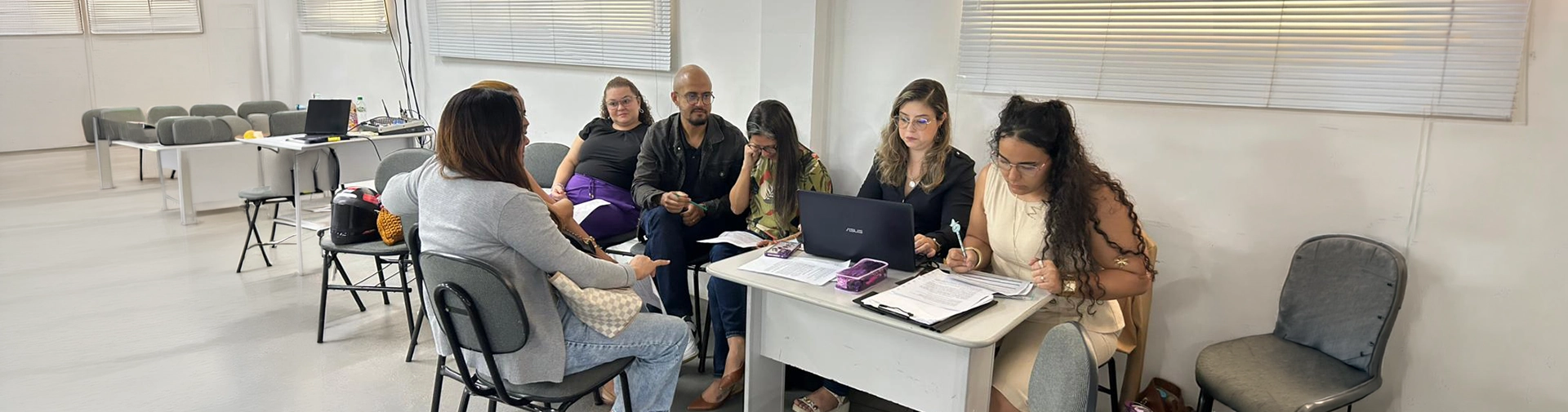 fainor-promove-educacao-em-saude-mental-com-profissionais-da-rede-publica