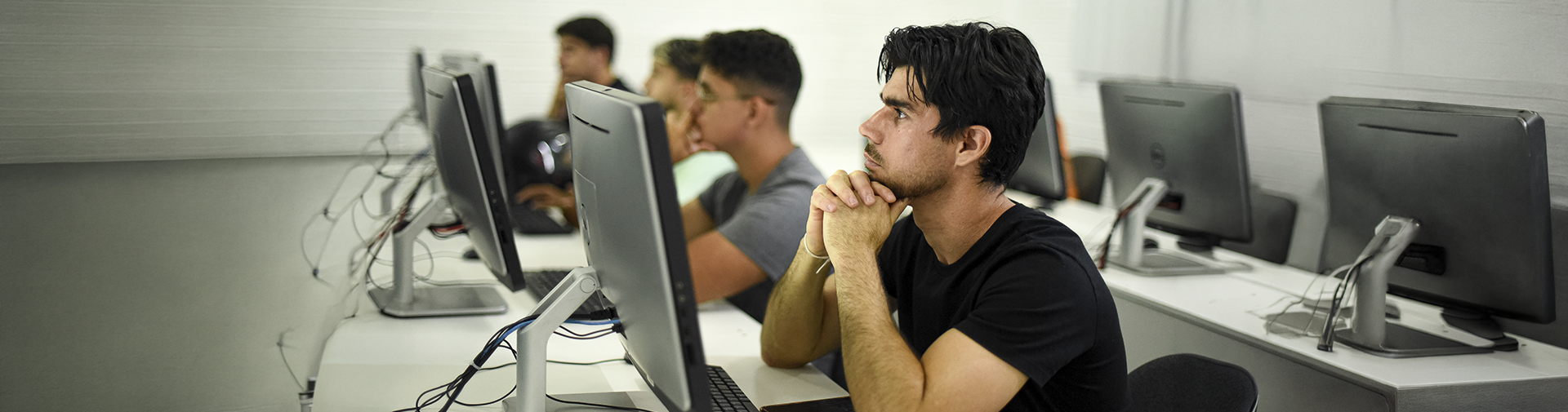 avanco-da-ia-reforca-importancia-da-engenharia-de-computacao-na-fainor