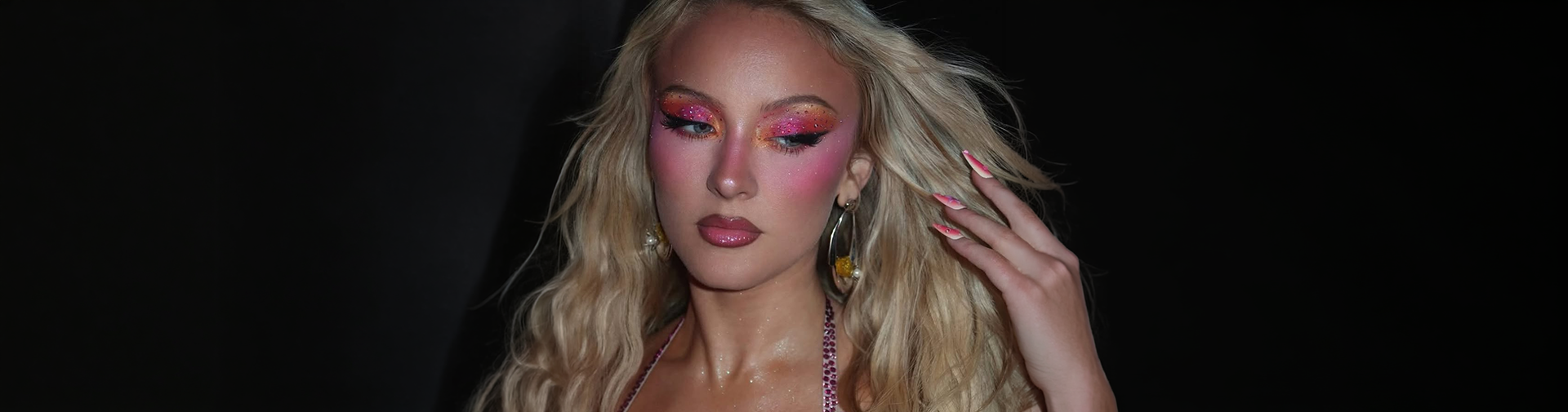 zara-larsson-no-rock-in-rio-inspira-tendencias-e-destaca-a-area-de-estetica-e-cosmetica