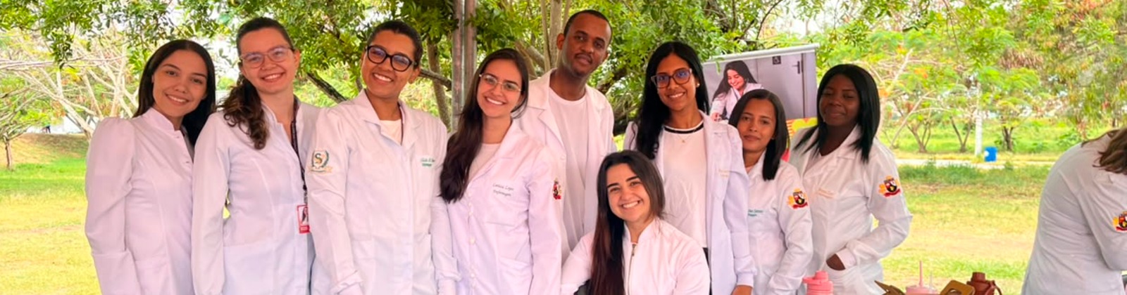 estudantes-da-fainor-participam-de-acao-do-outubro-rosa